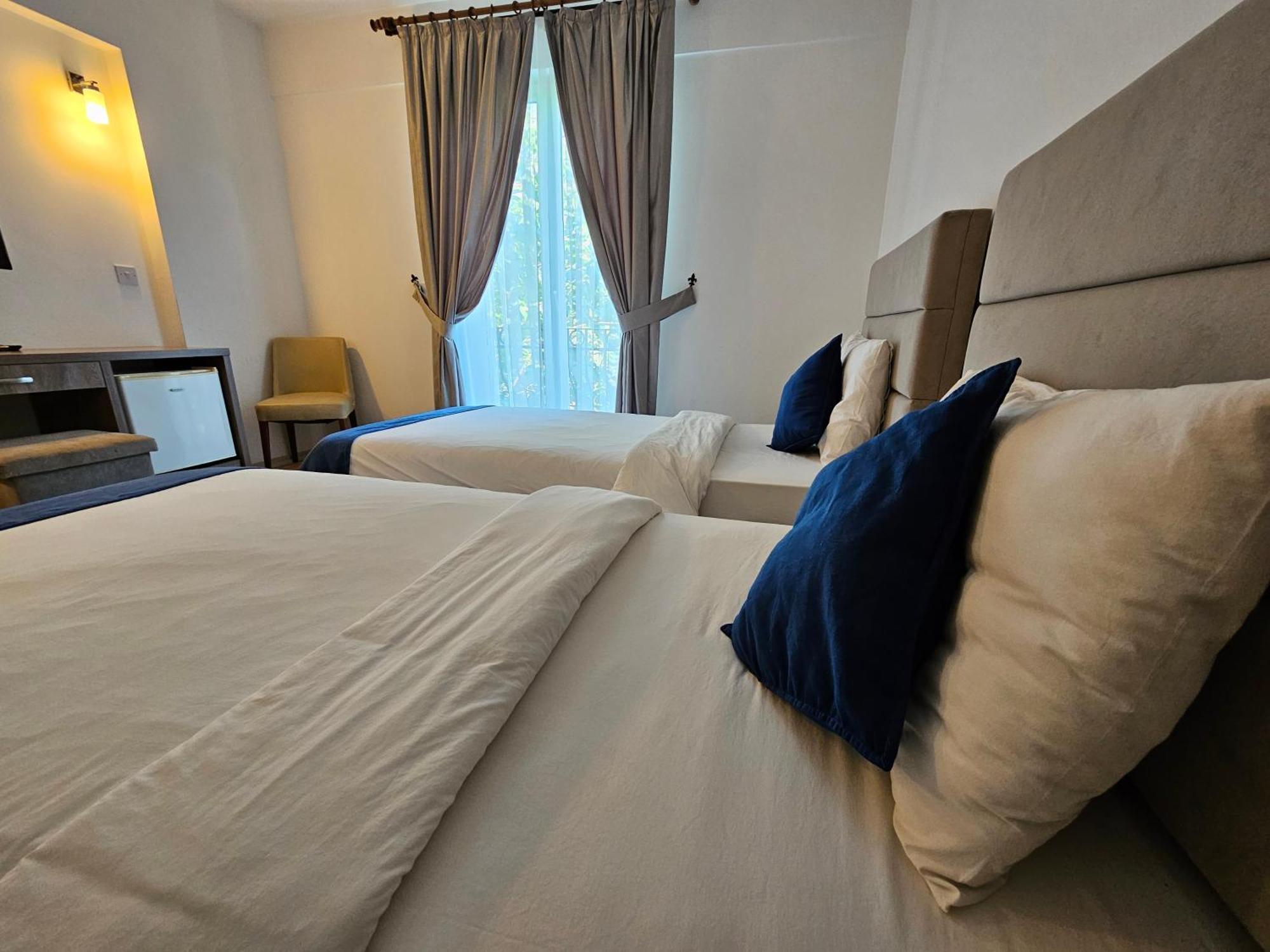 Park Palace Hotel Kirenia Zewnętrze zdjęcie