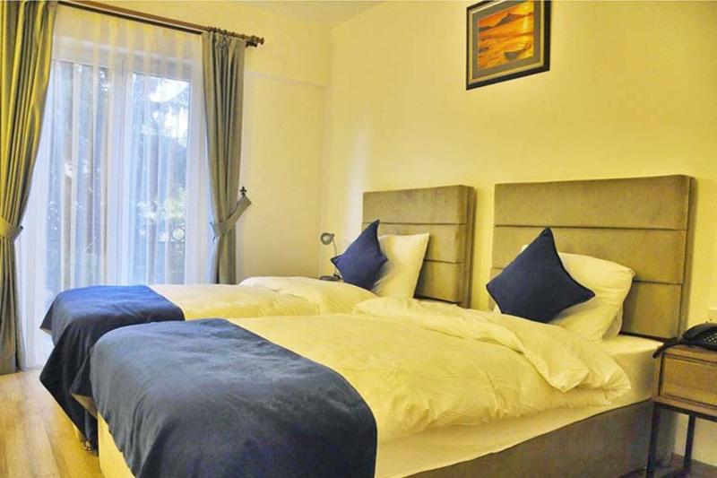 Park Palace Hotel Kirenia Zewnętrze zdjęcie